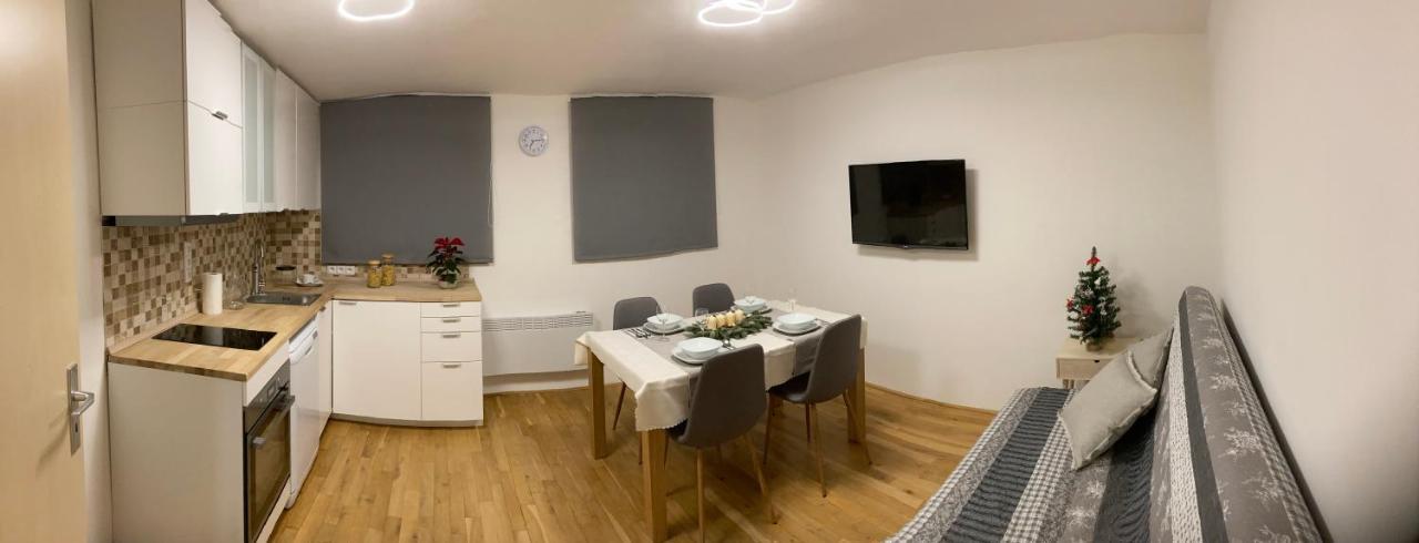 Apartman Hopi Hopi Свобода-Над-Упоу Экстерьер фото